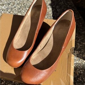 Aldo Women's Tan Leather Loafers